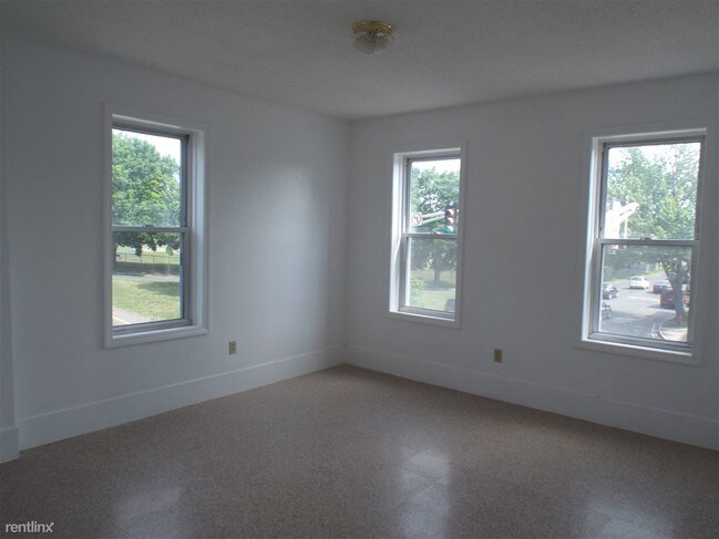 Foto del edificio - 354 Hampden St