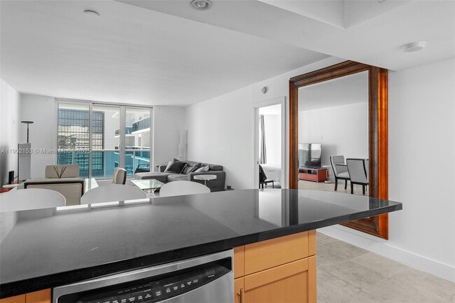 Building Photo - 2301 Collins Ave