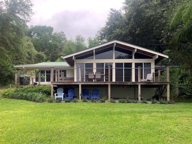 Building Photo - 1115 Lake Nettie Dr