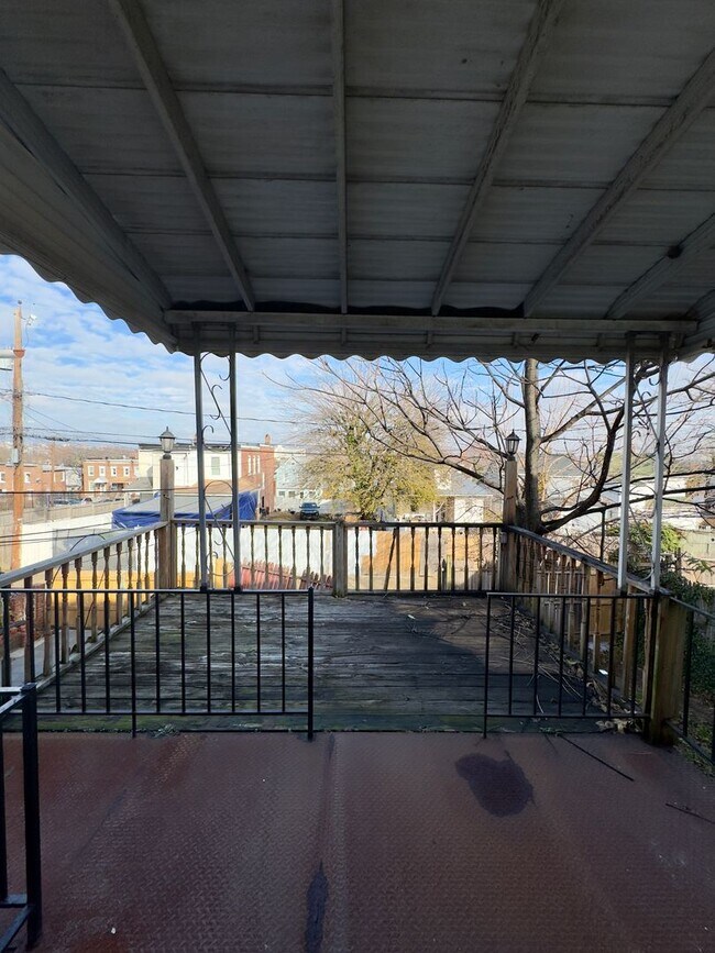 Foto del edificio - Charming 2 Bedroom/1 Bathroom in Morrell Park, Baltimore!