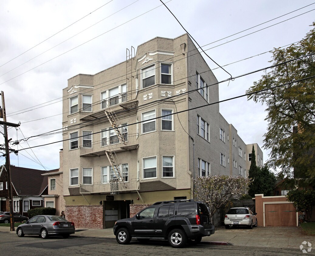 Primary Photo Mira Lago Apts. - Mira Lago Apartments