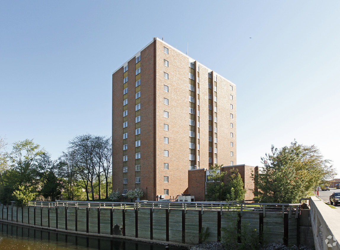 Foto del edificio - Riverview Terrace Apartments