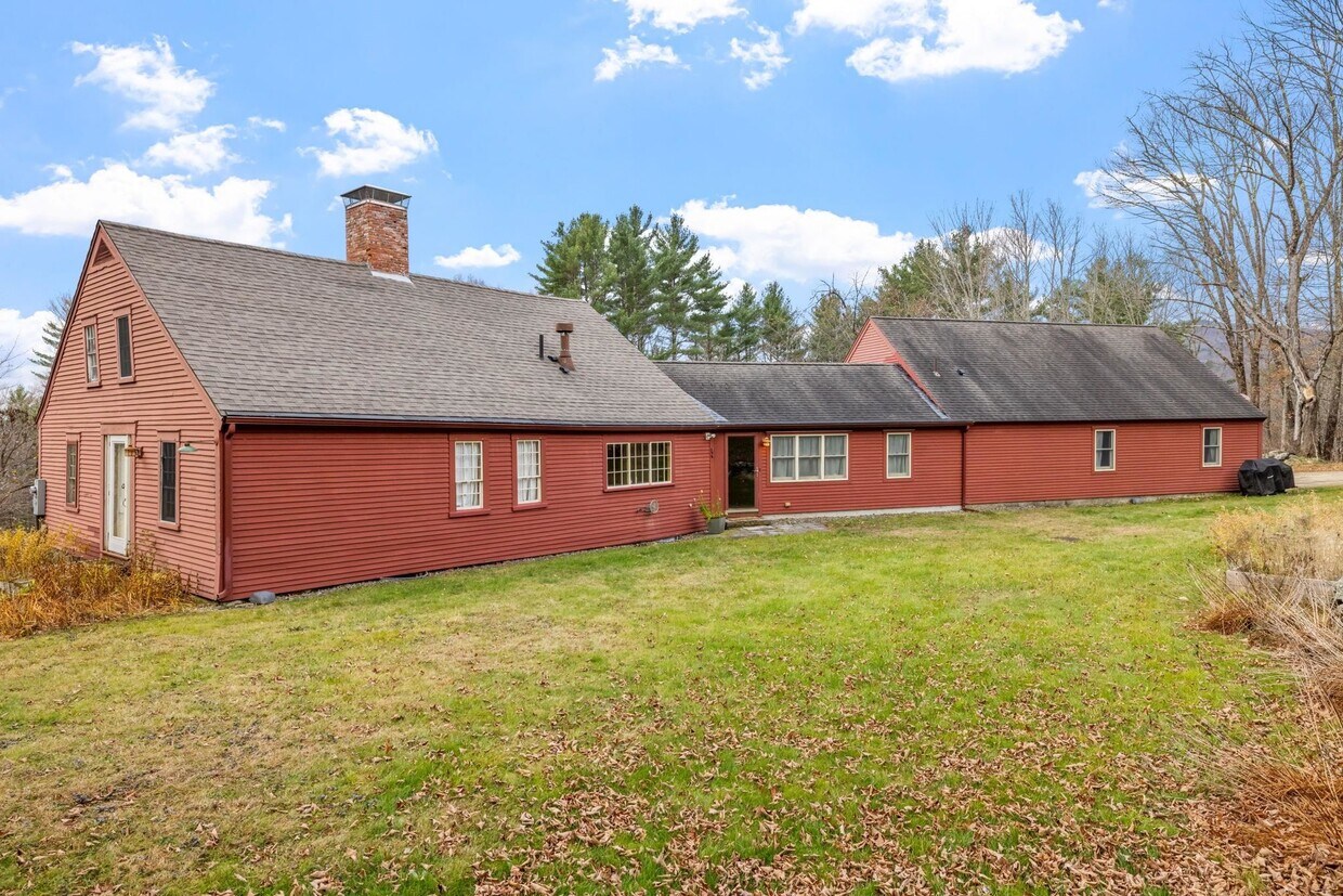 195 Pinnacle Ridge Rd, Meredith, NH 03253 House Rental in Meredith