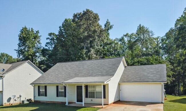 Building Photo - 4020 Monarch Dr