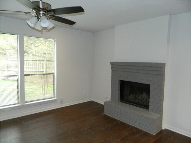 Building Photo - 8002 Hood Cir