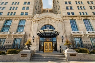Building Photo - The Belden Stratford
