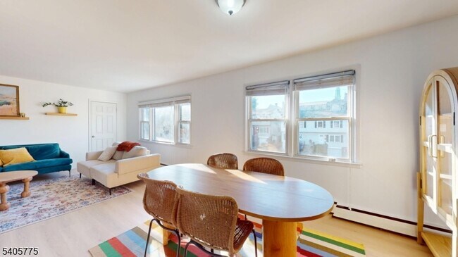 Foto del edificio - 121 3rd St