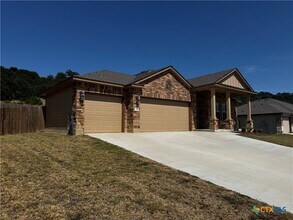 Building Photo - 117 Minnie J Lp