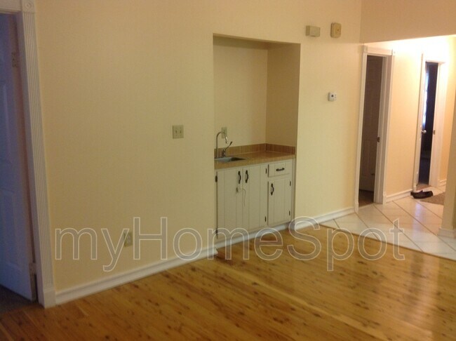 Building Photo - 6089 Hilburn Rd