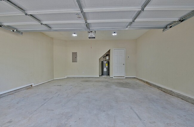Foto del edificio - Charming 3-Bedroom Home - Covington Terrac...
