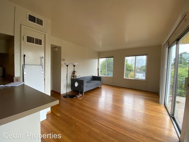 Building Photo - 1275 Bonita Ave