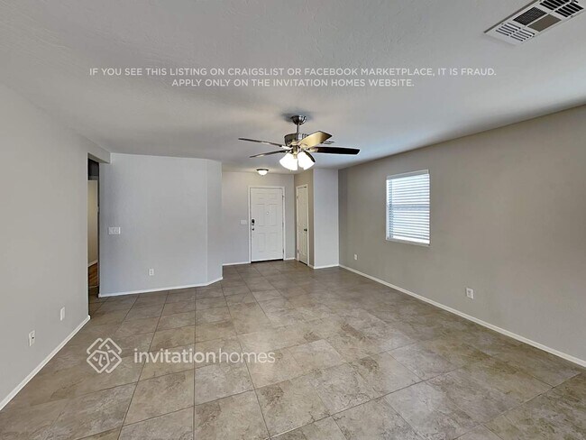 Foto del edificio - 2114 E Caspian Way