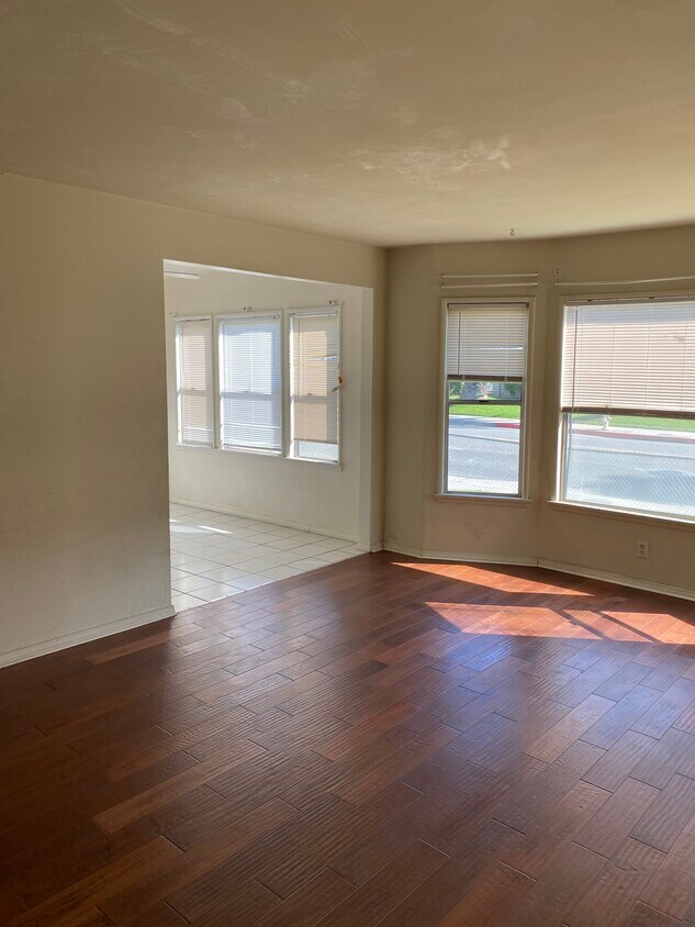 Building Photo - 127 S Atlantic Blvd
