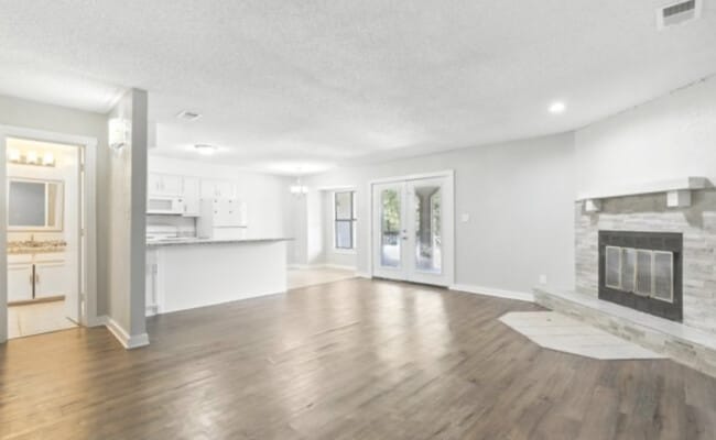 Building Photo - Westwind Manor