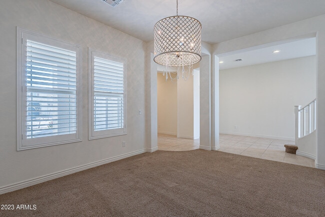 Building Photo - 20948 E Raven Dr