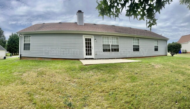 Foto del edificio - 1022 Windsor Dr