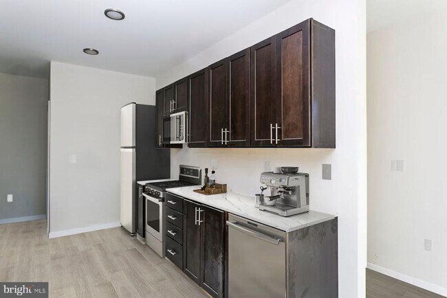 Foto del edificio - 4909 Hamilton Ave