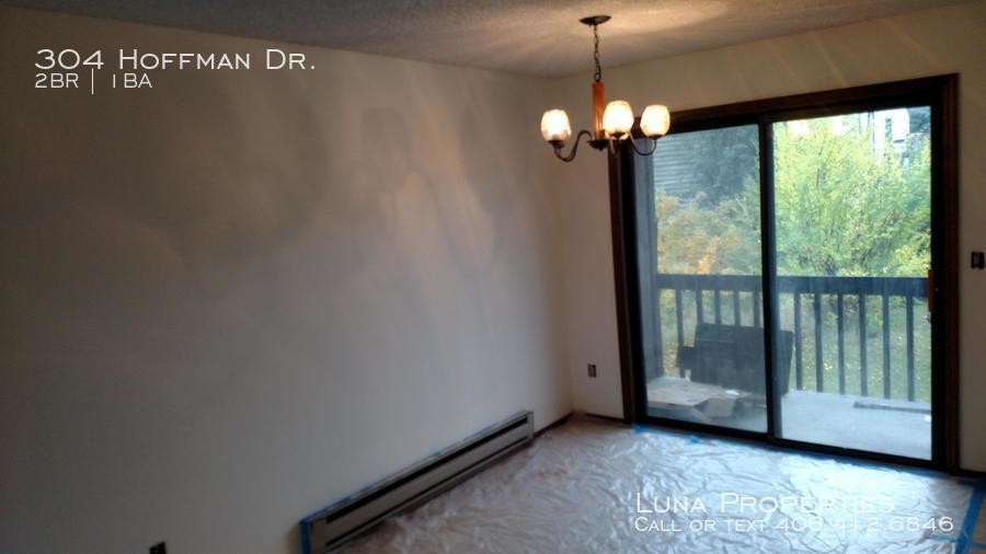Building Photo - 304 Hoffman Dr