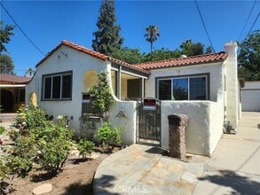 Building Photo - 471 Alameda St