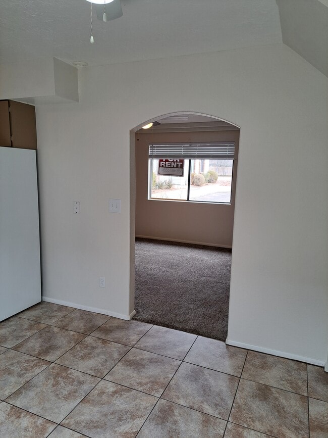 Building Photo - 1150 W 360 N