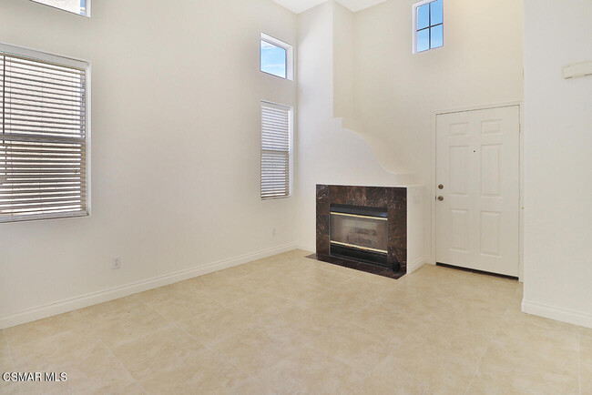 Building Photo - 5505 Salerno Dr