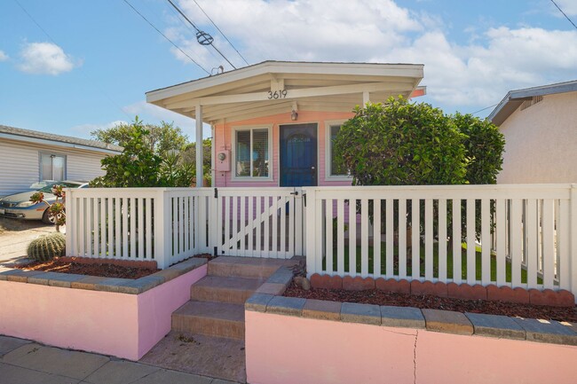 Foto del edificio - Beautifully Upgraded 2 Bedroom Starter Home!