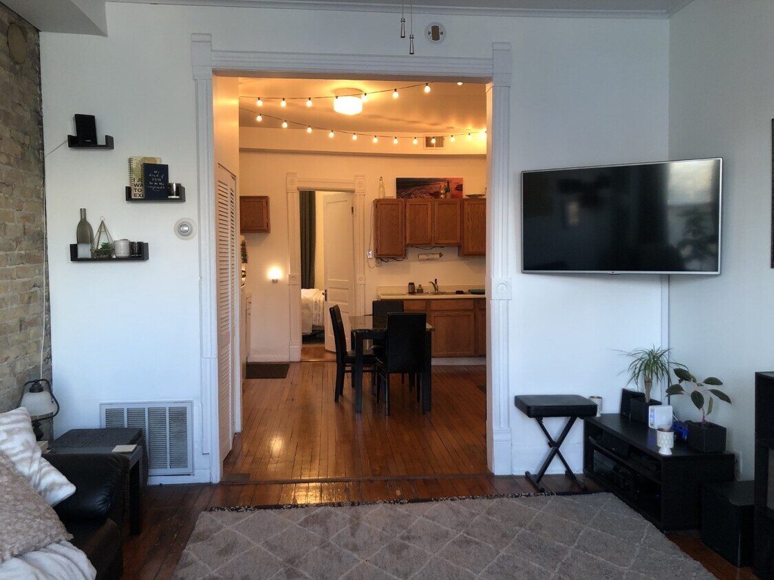Foto principal - 950 W Willow St