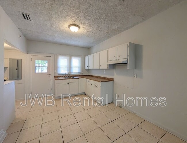 Foto del edificio - 28 33rd St W