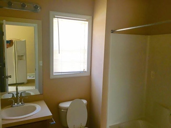 Building Photo - 5410 15th Ave