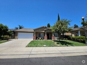 Building Photo - 3533 Des Moines Dr