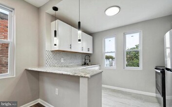 Building Photo - 5912 Old York Rd