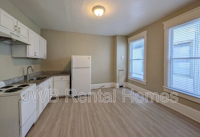 Foto del edificio - 2743 Vernon Terrace