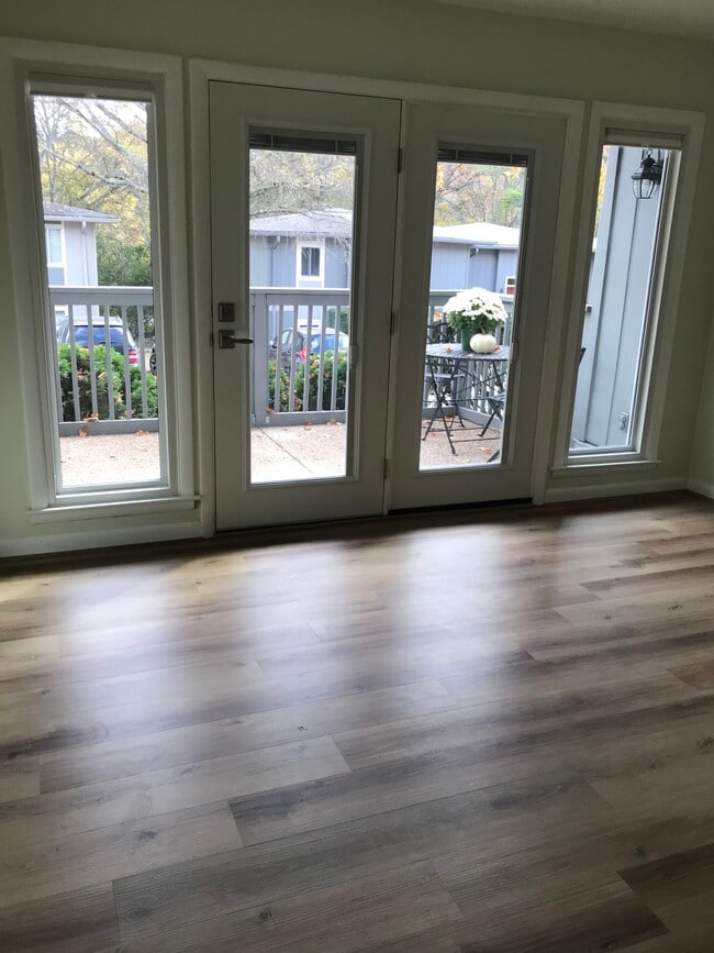 Building Photo - 21 Vaughns Gap Rd