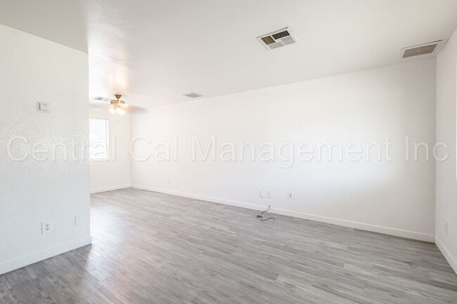 Building Photo - 707 Washington Ave