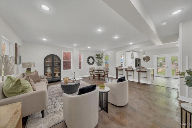 Foto del edificio - 6815 Wise Ave