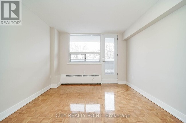 Building Photo - 1500 Bathurst St