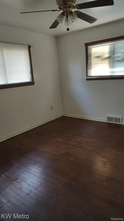 Foto del edificio - 8272 Outer Dr E