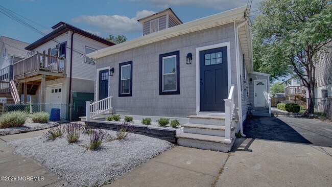 Building Photo - 19 Bayview Ave