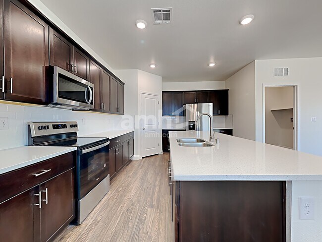 Foto del edificio - 5624 Blue Wonder St