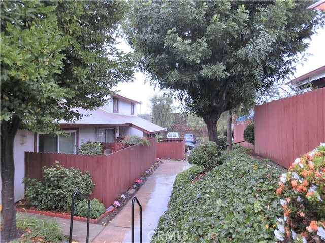 Foto principal - 1781 S Bradbury Dr