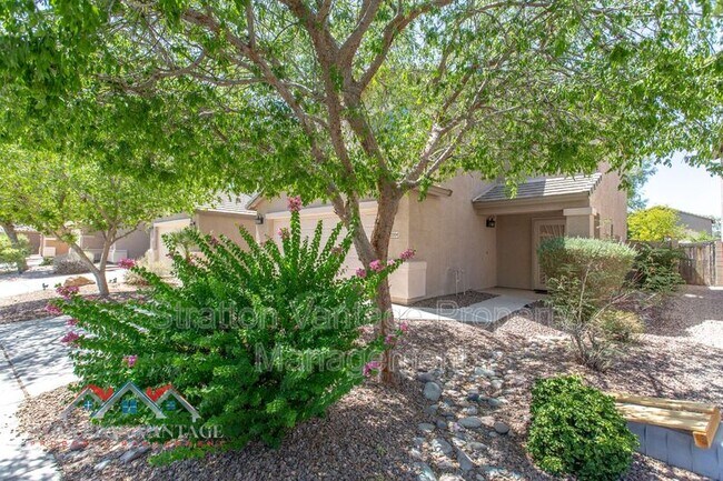Building Photo - 42004 W Sunland Dr