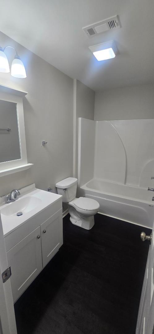 Building Photo - 707 Inspire Ave