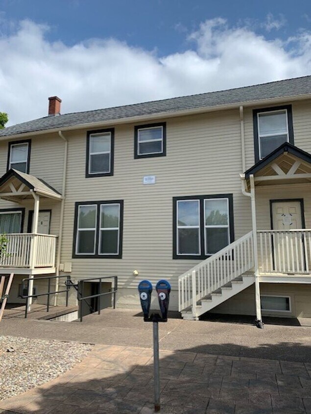 361 NW Jackson Ave Unit 1, Corvallis, OR 97330 Room for Rent in