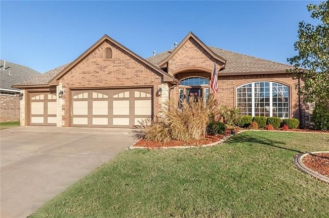 Photo - 1700 Dorothy Dr House