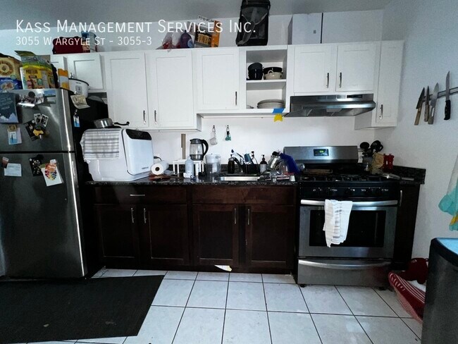 Foto del edificio - 3055 W Argyle St