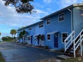 Building Photo - 4220 NE Indian River Dr