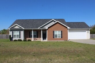 Building Photo - 107 Kenison Way