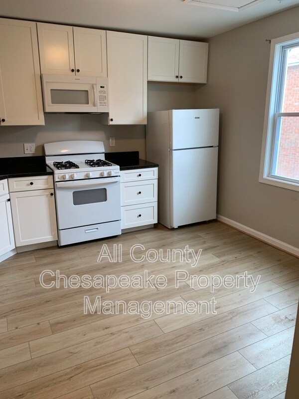 Building Photo - 3113 Wisteria Ave
