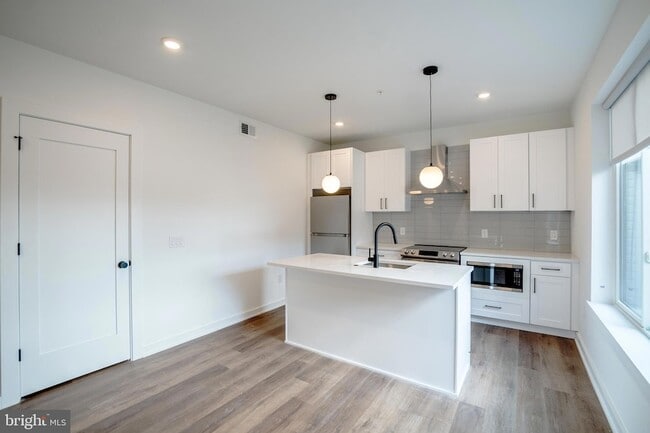 Foto del edificio - 5904 Germantown Ave
