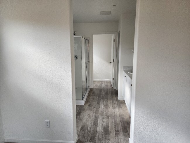 Foto del edificio - 2208 Blossom Ranch Rd